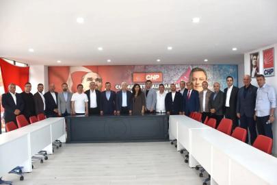 ANTALYA’DA “MUTLAK BUTLAN” PROTESTOSU