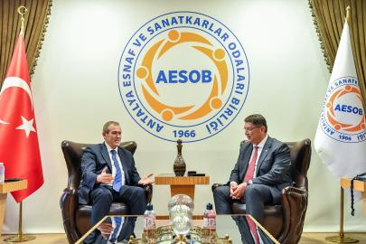 ATSO’DAN AESOB BAŞKANI DERE’YE HAYIRLI OLSUN ZİYARETİ