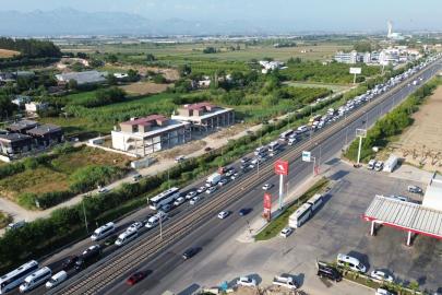 D-400’DE BÜYÜK TEHLİKE: ANTALYA’DA ŞERİT KRİZİ BÜYÜYOR