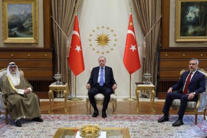 ERDOĞAN KUVEYT DIŞİŞLERİ BAKANI’NI KABUL ETTİ