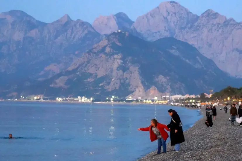 HIDIRELLEZ SABAHI ANTALYA’DA DİLEKLER DENİZLE BULUŞTU