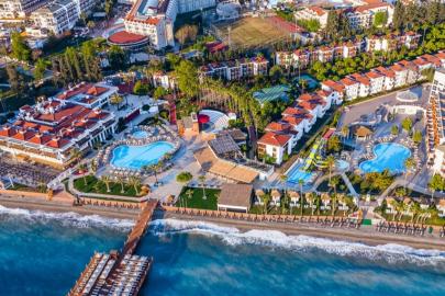 KEMER’DE TURİZMDE YENİ DÖNEM CORENDON HYDROS CLUB AÇILDI