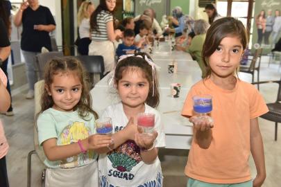KEPEZ’DE ANNELER VE ÇOCUKLAR MUM ATÖLYESİNDE BULUŞTU