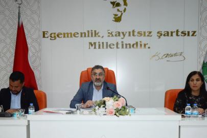 SERİK MECLİSİNDE KRİZ: GÜNDEM TARTIŞMASI SALONU BOŞALTTI