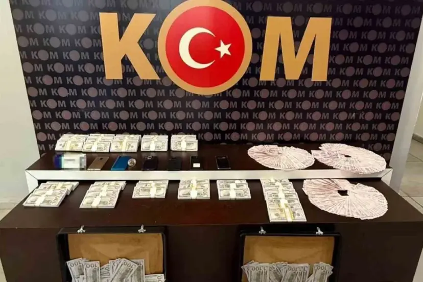 SSK RÜŞVET DAVASINDA 3 SANIĞA 2 YIL 11 AY HAPİS CEZASI