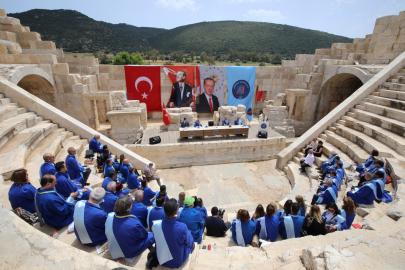 TARİHİN KALBİNDE SENATO TOPLANTISI