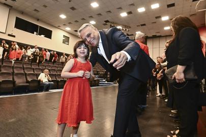 UYSAL: “MURATPAŞA’YI GÜÇLÜ MALİ DİSİPLİNLE AYAKTA TUTUYORUZ”