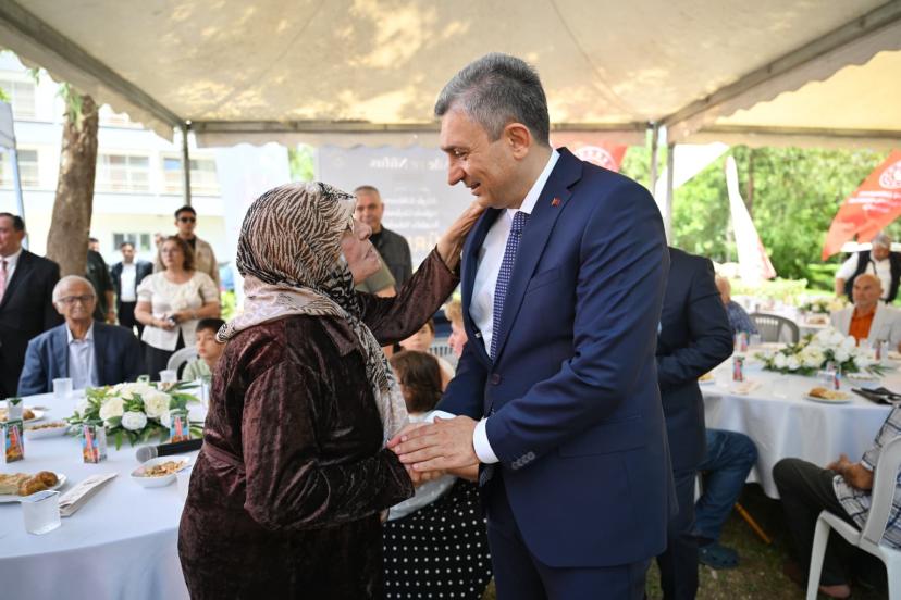 VALİ ŞAHİN’DEN BAYRAMDA GÖNÜLLERE DOKUNAN ZİYARETLER