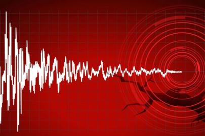 AKDENİZ'DE GECE SAATLERİNDE DEPREM