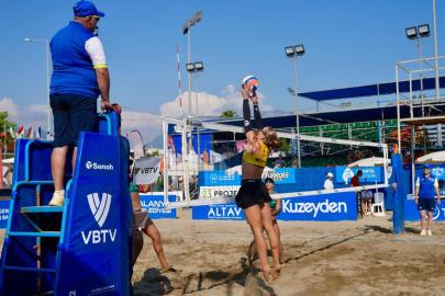 ALANYA PLAJ VOLEYBOLUNUN DÜNYA SAHNESİNE DÖNÜŞTÜ