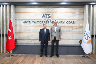 ANTALYA’DA SANAYİ VE TİCARET BULUŞMASI: İŞ BİRLİĞİ MESAJI ÖNE ÇIKTI