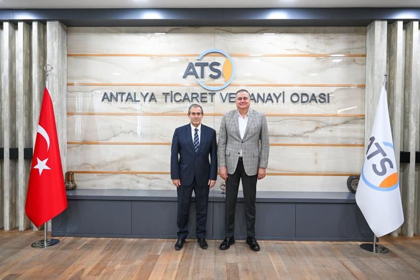 ANTALYA’DA SANAYİ VE TİCARET BULUŞMASI: İŞ BİRLİĞİ MESAJI ÖNE ÇIKTI