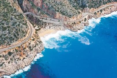DEMRE-FİNİKE YOLU İÇİN ACİL DÜZENLEME ÇAĞRISI