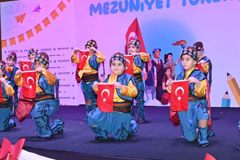 KEPEZ'DE 356 MİNİK ÖĞRENCİ İLKOKULA UĞURLANIYOR