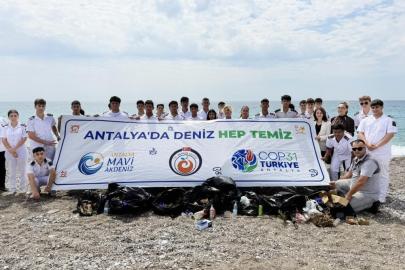 KONYAALTI SAHİLİNDE MAVİ AKDENİZ SEFERBERLİĞİ