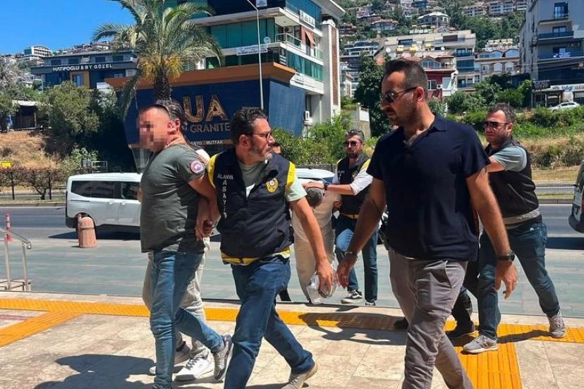 SOKAK ORTASINDA SİLAHLI HESAPLAŞMA