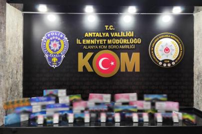 ANTALYA'DA KAÇAKÇILARA DARBE