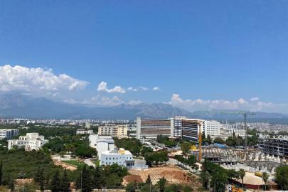 ANTALYA'NIN SAĞLIK ÜSSÜ YÜKSELİYOR
