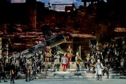 ASPENDOS'TA SANAT PERDESİ AÇILIYOR