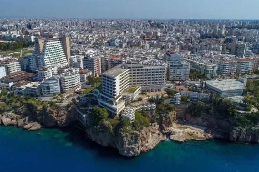 DİVAN TALYA 13 YIL SONRA YENİDEN KAPILARINI AÇTI