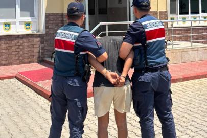 HESABI ÖDEMEDEN KAÇTI, JANDARMA GİBİ TANITTI