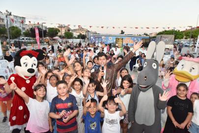 KEPEZ'DE ÇOCUKLARIN NEŞESİ MEYDANA TAŞTI