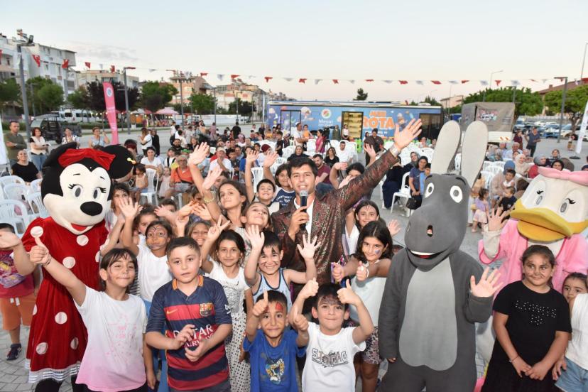 KEPEZ'DE ÇOCUKLARIN NEŞESİ MEYDANA TAŞTI