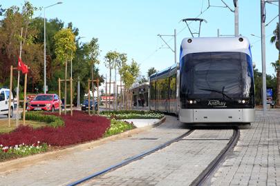 TRAMVAY ARIZASI ANTALYA’YI AKSATTI