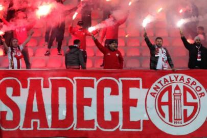 ANTALYASPOR'DA MALİ KRİZ DERİNLEŞİYOR