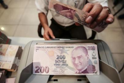 ESNAFA KREDİ DESTEĞİ BÜYÜDÜ: LİMİTLER VE VADELER ARTIRILDI
