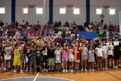 KONYAALTI’NDA 1.225 KİŞİ YAZI SPORLA GEÇİRDİ