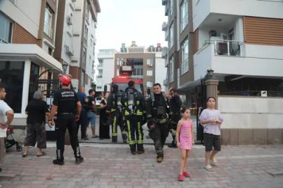 KONYAALTI’NDA DAİRE KÜLE DÖNDÜ