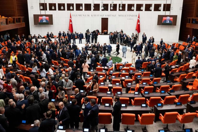 MECLİS’TEN TARİHİ UZLAŞI: TERÖRSÜZ TÜRKİYE DÜZENLEMESİ 467 OYLA YASALAŞTI
