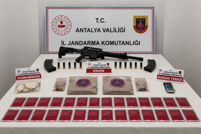JANDARMA'DAN EROİN OPERASYONU