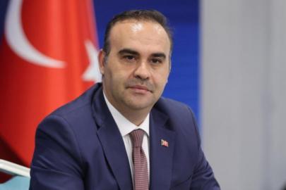 TÜRKİYE YAPAY ZEKÂDA VİTES YÜKSELTİYOR