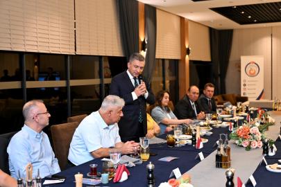VEDA YEMEĞİNDE KOMUTANLARA TEŞEKKÜR