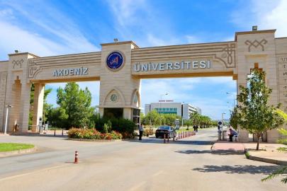 AKDENİZ ÜNİVERSİTESİ’NDE 115 KADROYA YENİ DÜZENLEME