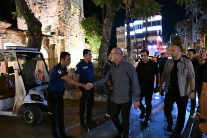 ANTALYA EMNİYETİ SAHADA: 4 NOKTADA DENETİM