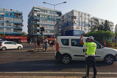 ANTALYA’DA OKULLAR AÇILDI, TRAFİK ÖNLEMLERİ ARTIRILDI