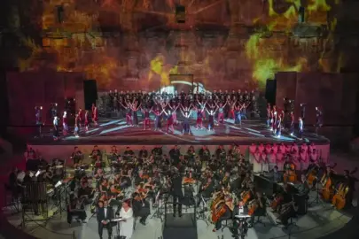 ASPENDOS’TA 250 KİŞİLİK CARMINA BURANA BÜYÜSÜ