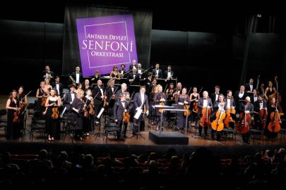 ASPENDOS’TA CARMINA BURANA ZAMANI