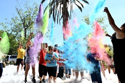 ENGELSİZ KAFE’DE YENİ DÖNEM KÖPÜK PARTİSİYLE BAŞLADI