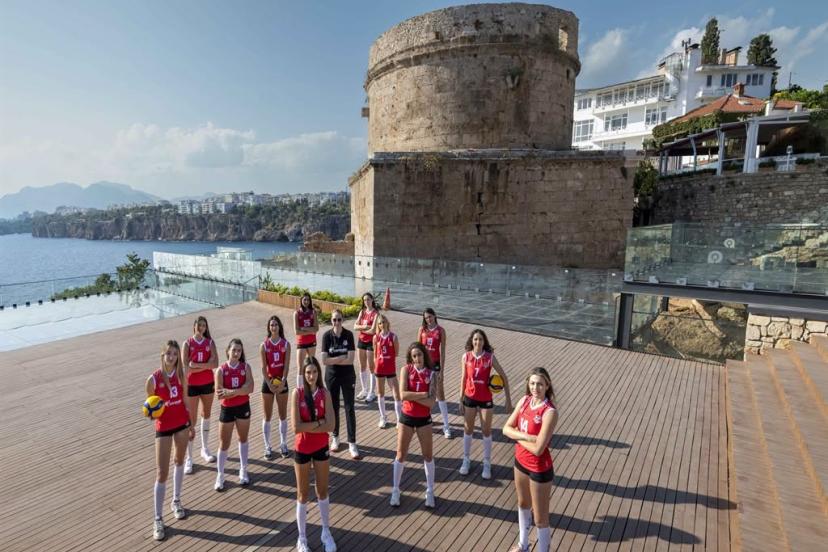 KALEİÇİ’NDE SULTANLAR GEÇİDİ