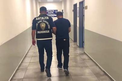 KOMİSER YALANIYLA 165 BİN LİRA ALDI, TUTUKLANDI
