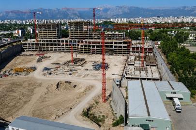 LUVİYA’DA BÜYÜK SESSİZLİK: 500 MİLYON DOLARLIK PROJE DURDU MU?
