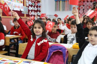 OKULLARDA YENİ DÖNEM BAŞLIYOR