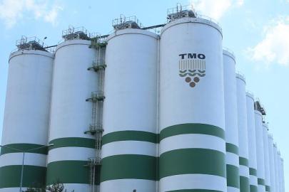 TMO ARPA SATIŞINI BAŞLATTI: BESİCİ VE YEM FABRİKALARINA YENİ ARZ