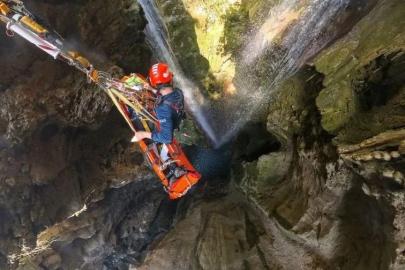AFAD’IN ANTALYA’DAKİ KURTARMA EĞİTİMİ NEFES KESTİ