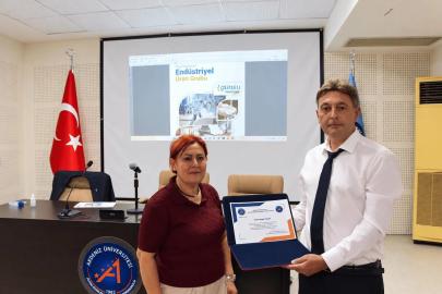 AKDENİZ ÜNİVERSİTESİ’NDE DERSİN KONUSU PROFESYONEL HİJYEN OLDU