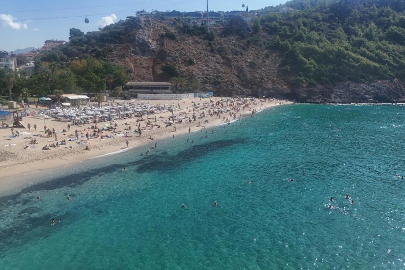 ALANYA’DA EKİM GÜNEŞİ YAZI ARATMADI